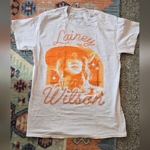 Lainey Wilson Graphic T-Shirt Sz M